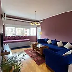 Sunny Ready To Move In Apartment In Mohandessin